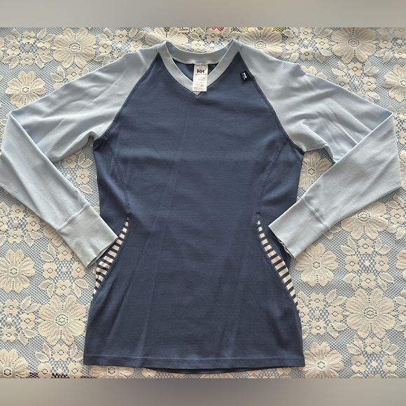 Helly Hansen  LIFA Blue Crew Base Layer, Long Sleeve Top Activewear Gorpcore L - Picture 2 of 11